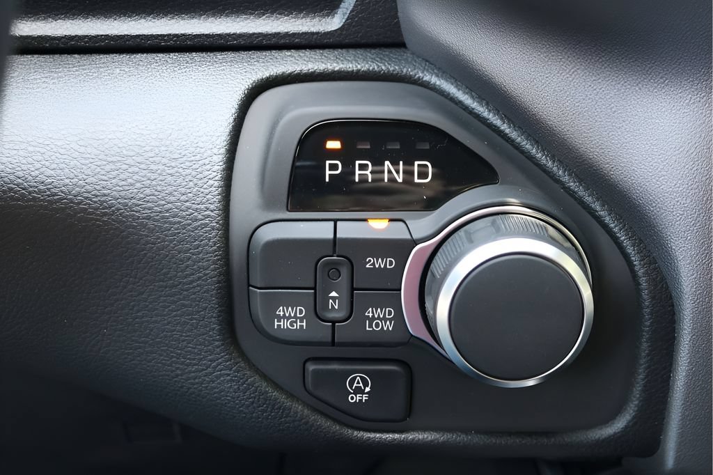 New 2026 RAM 1500 Express AWD/4WD image 22