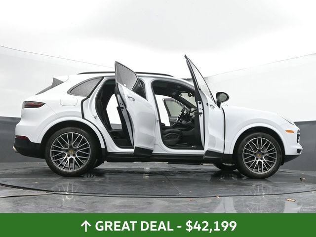 Used 2022 Porsche Cayenne image 76