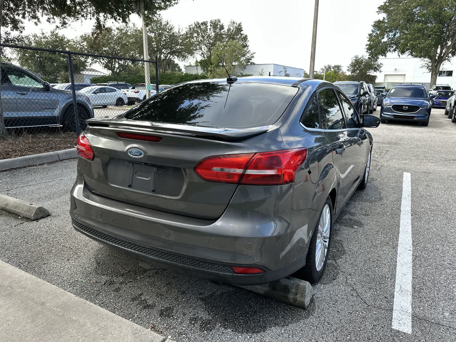Used 2015 Ford Focus Titanium FWD image 8