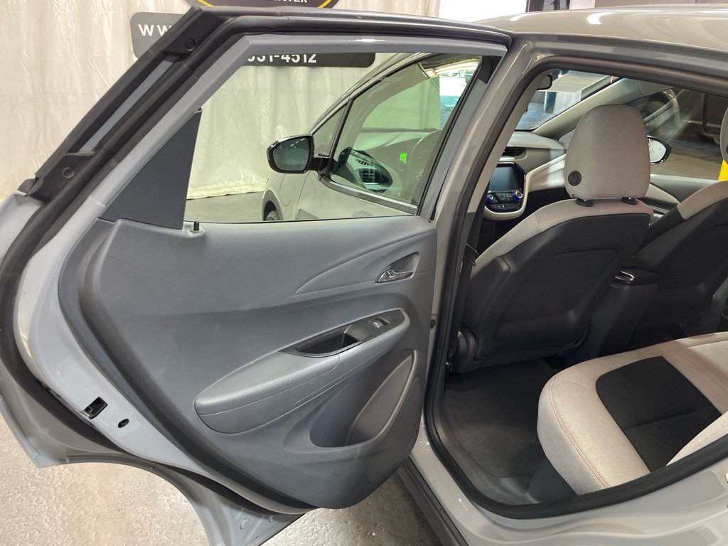 Used 2020 Chevrolet Bolt LT FWD image 26