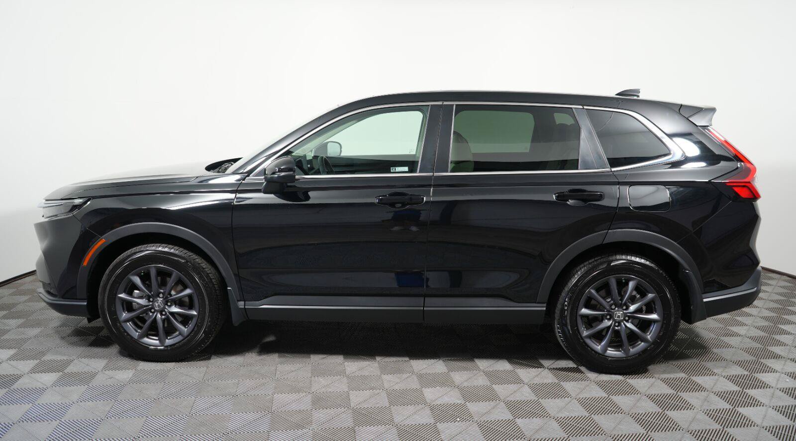Used 2026 Honda CR-V EX-L image 8