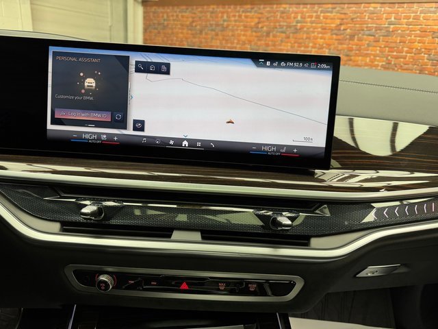 Used 2026 BMW X7 xDrive40i image 18