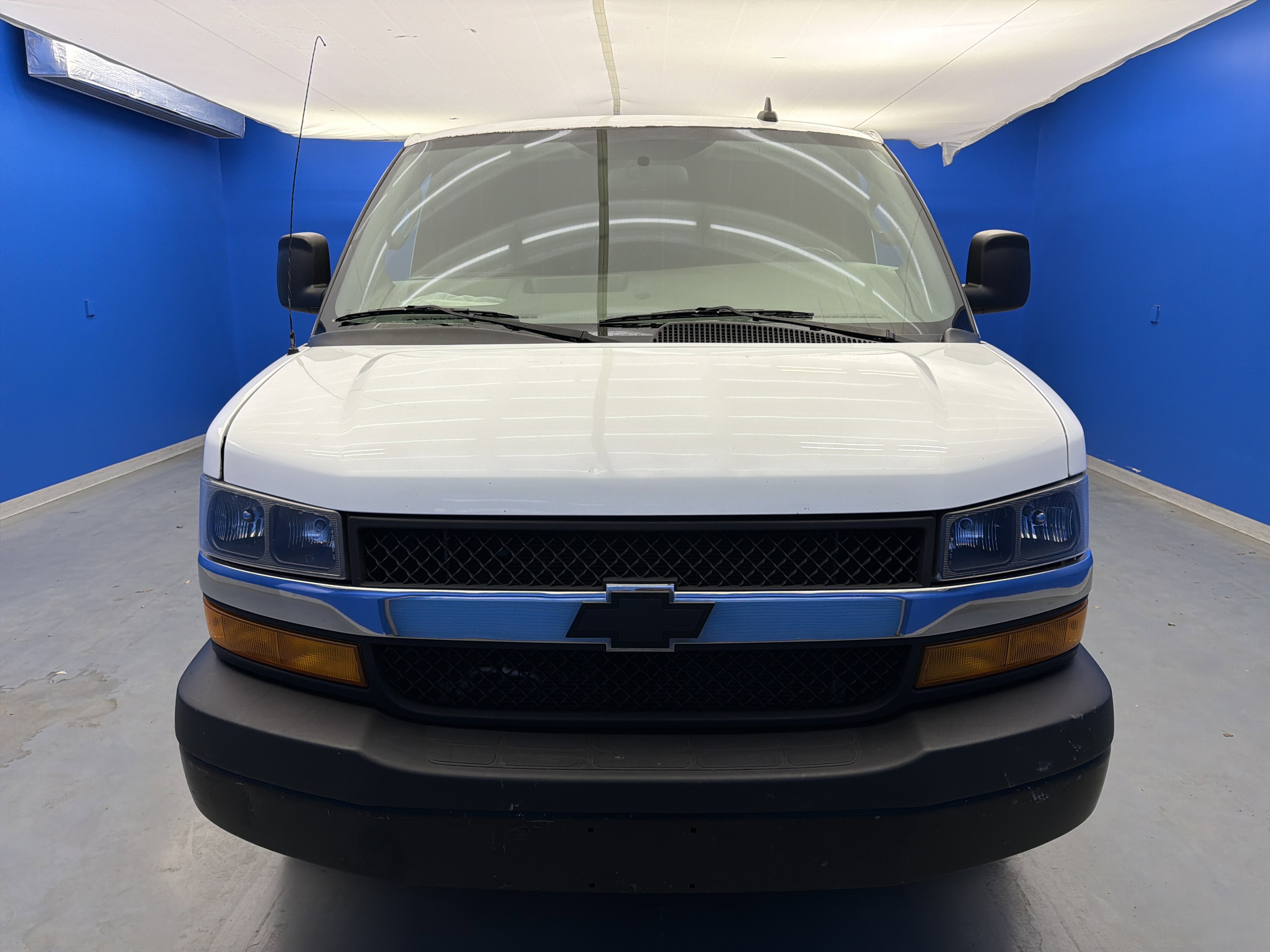 Used 2021 Chevrolet Express 2500 w/ Driver Convenience Package image 3