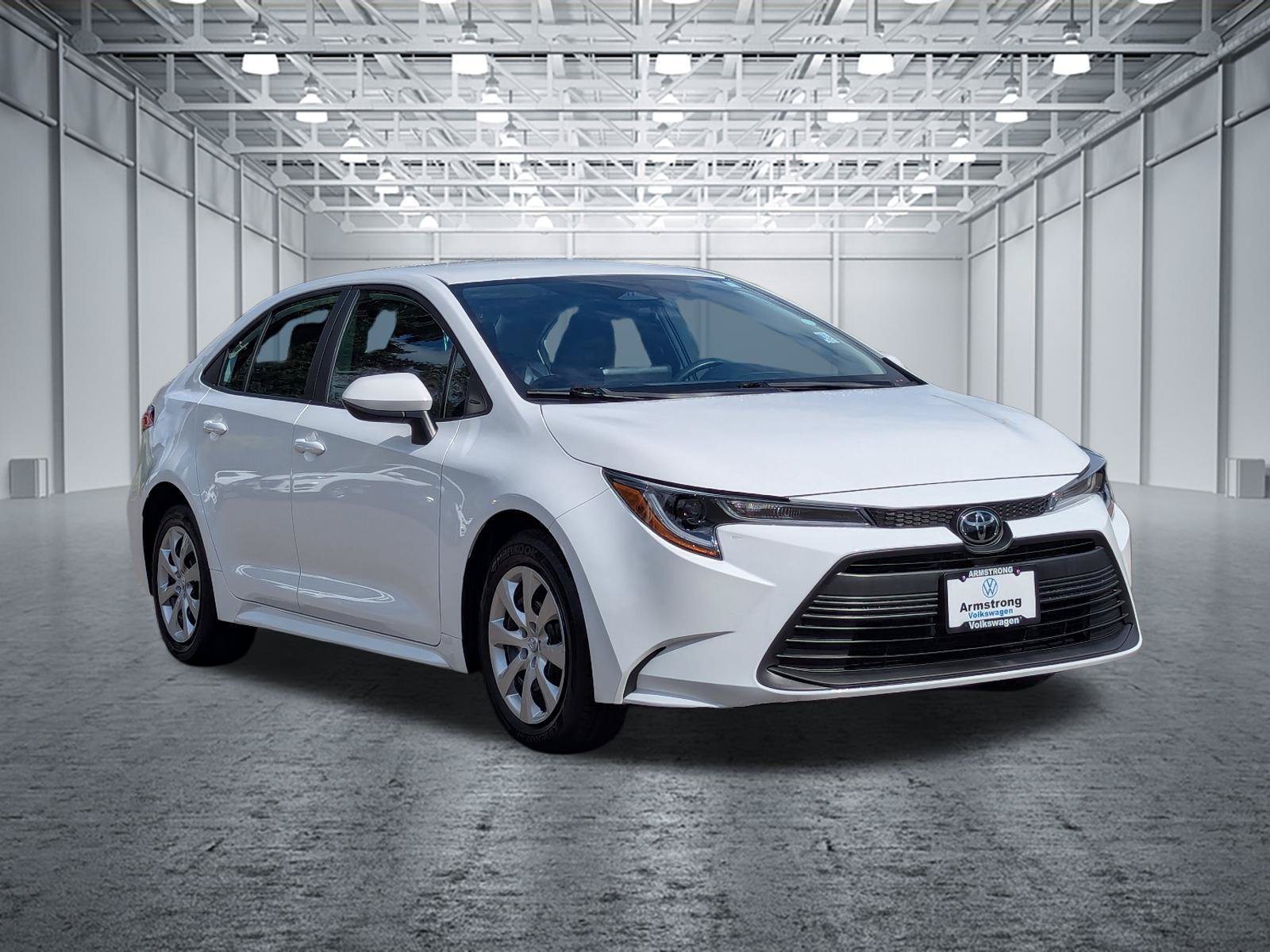 Used 2025 Toyota Corolla LE FWD image 7