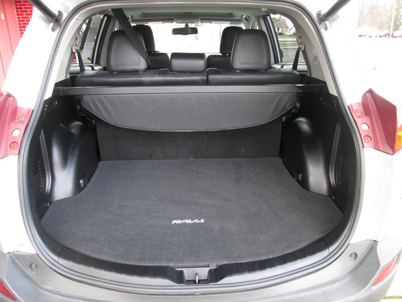 Used 2013 Toyota RAV4 Limited image 26