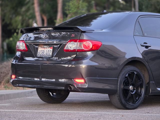 Used 2011 Toyota Corolla S image 8