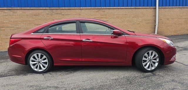 Used 2011 Hyundai Sonata SE image 2