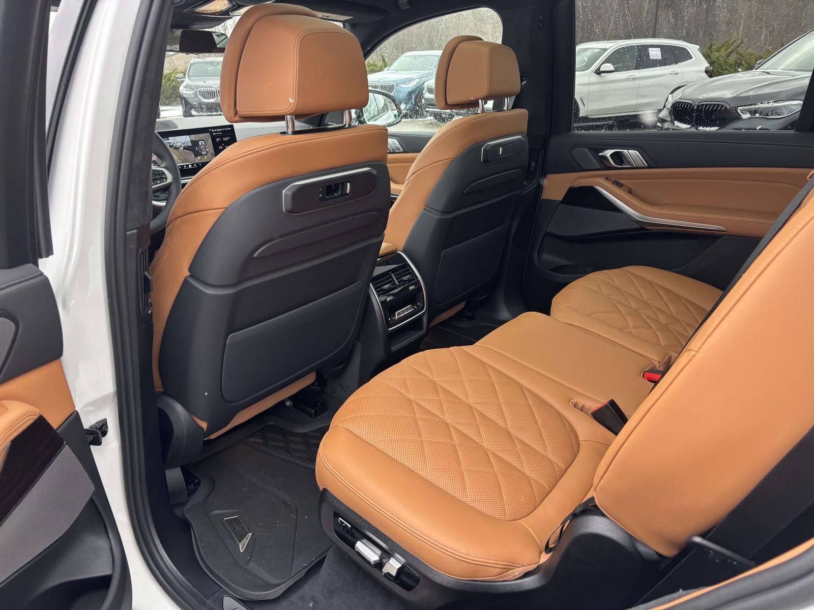 New 2026 BMW X7 xDrive40i w/ M Sport Package image 28