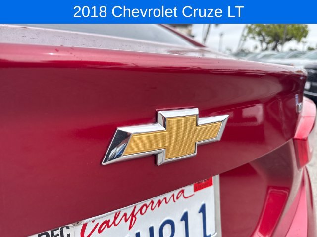Certified 2018 Chevrolet Cruze LT w/ Convenience Package FWD image 29