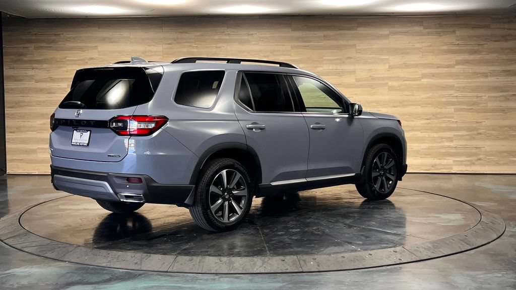 Used 2025 Honda Pilot Touring image 22