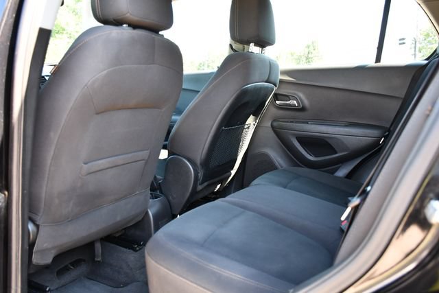 Used 2017 Chevrolet Trax LS FWD image 17