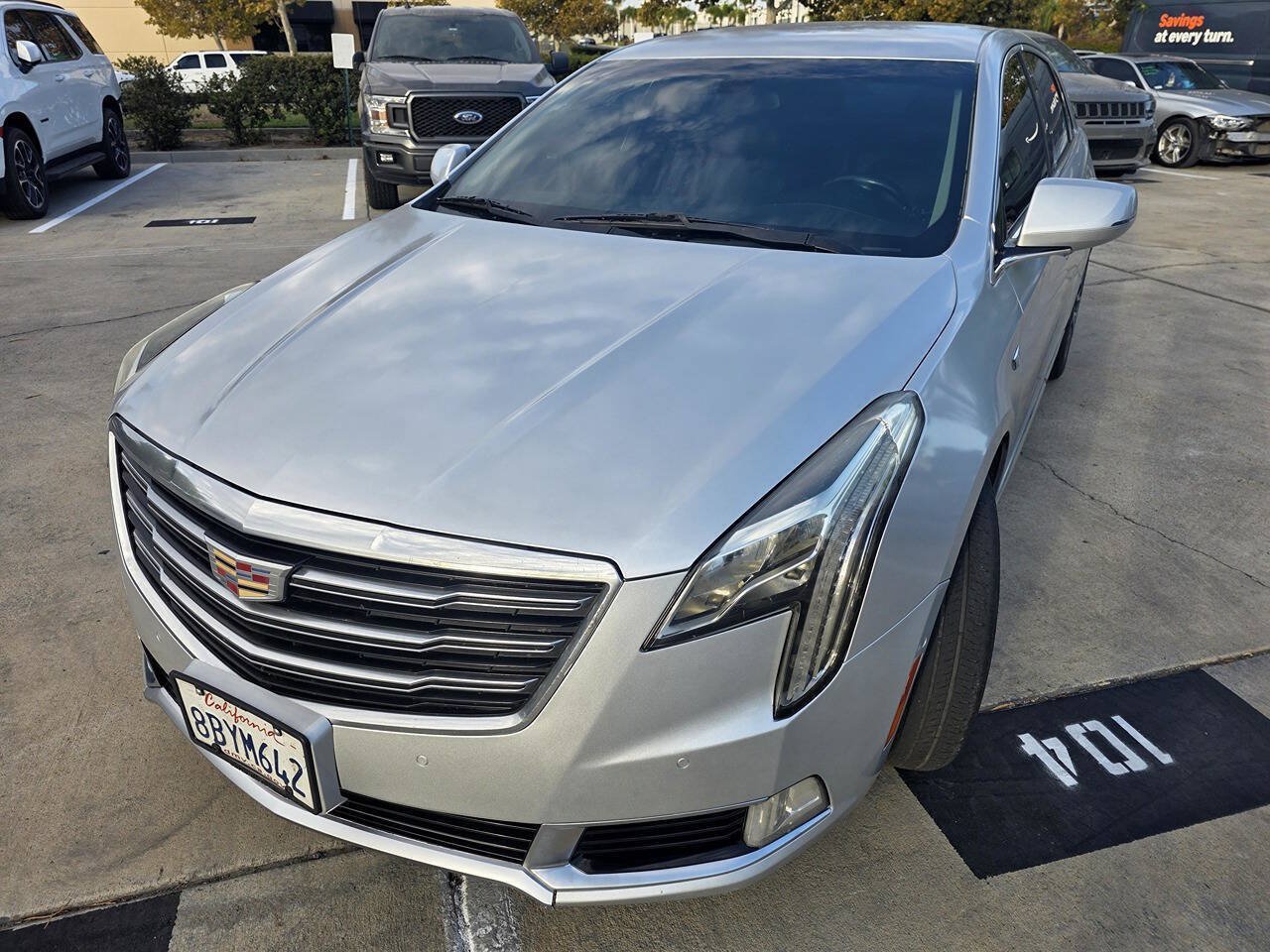 Used 2018 Cadillac XTS Luxury FWD image 2