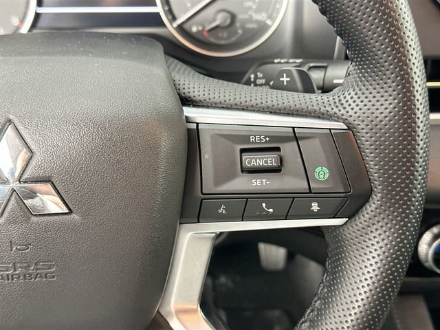 Used 2024 Mitsubishi Outlander SE image 22