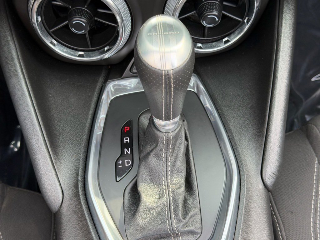 Used 2017 Chevrolet Camaro SS RWD image 15