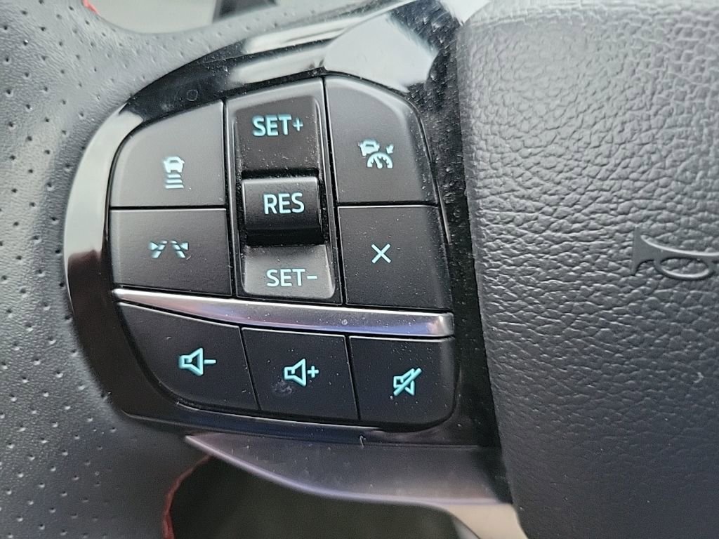 Used 2025 Ford Explorer ST image 16