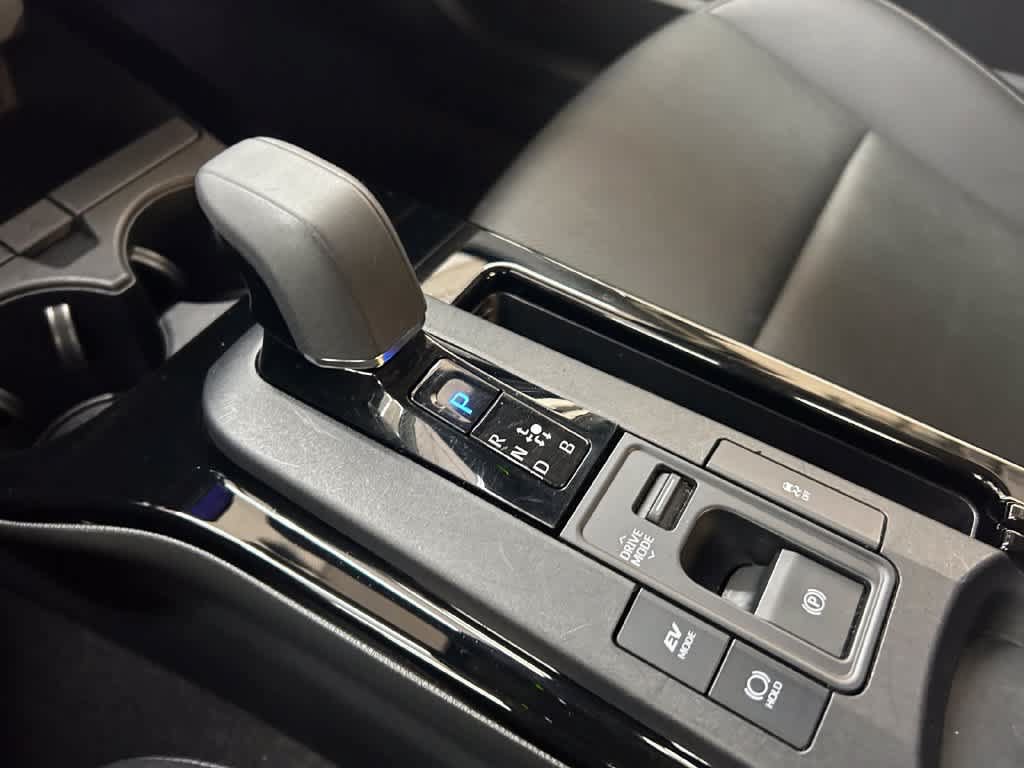 Used 2023 Toyota Prius XLE FWD image 17