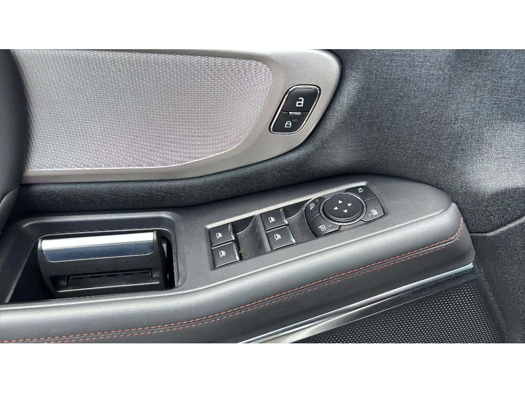 Used 2025 Ford Expedition Active AWD/4WD image 22