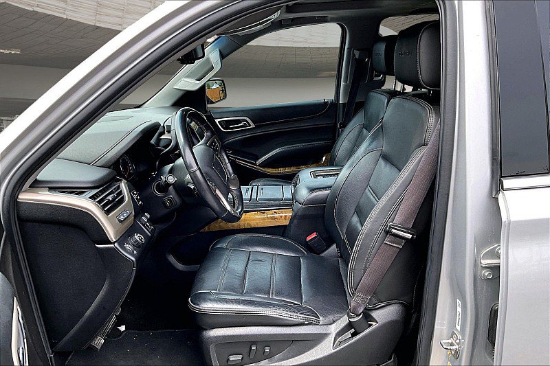 Used 2017 GMC Yukon XL Denali w/ Open Road Package RWD image 22