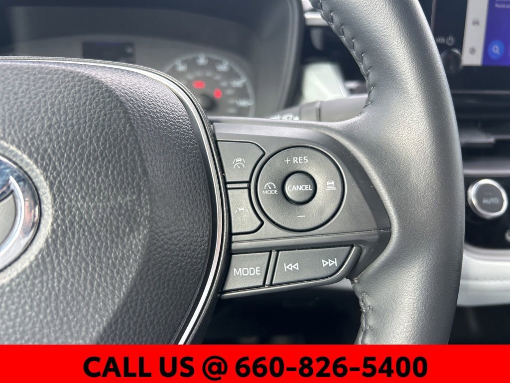 Certified 2025 Toyota Corolla SE w/ Convenience Package image 18