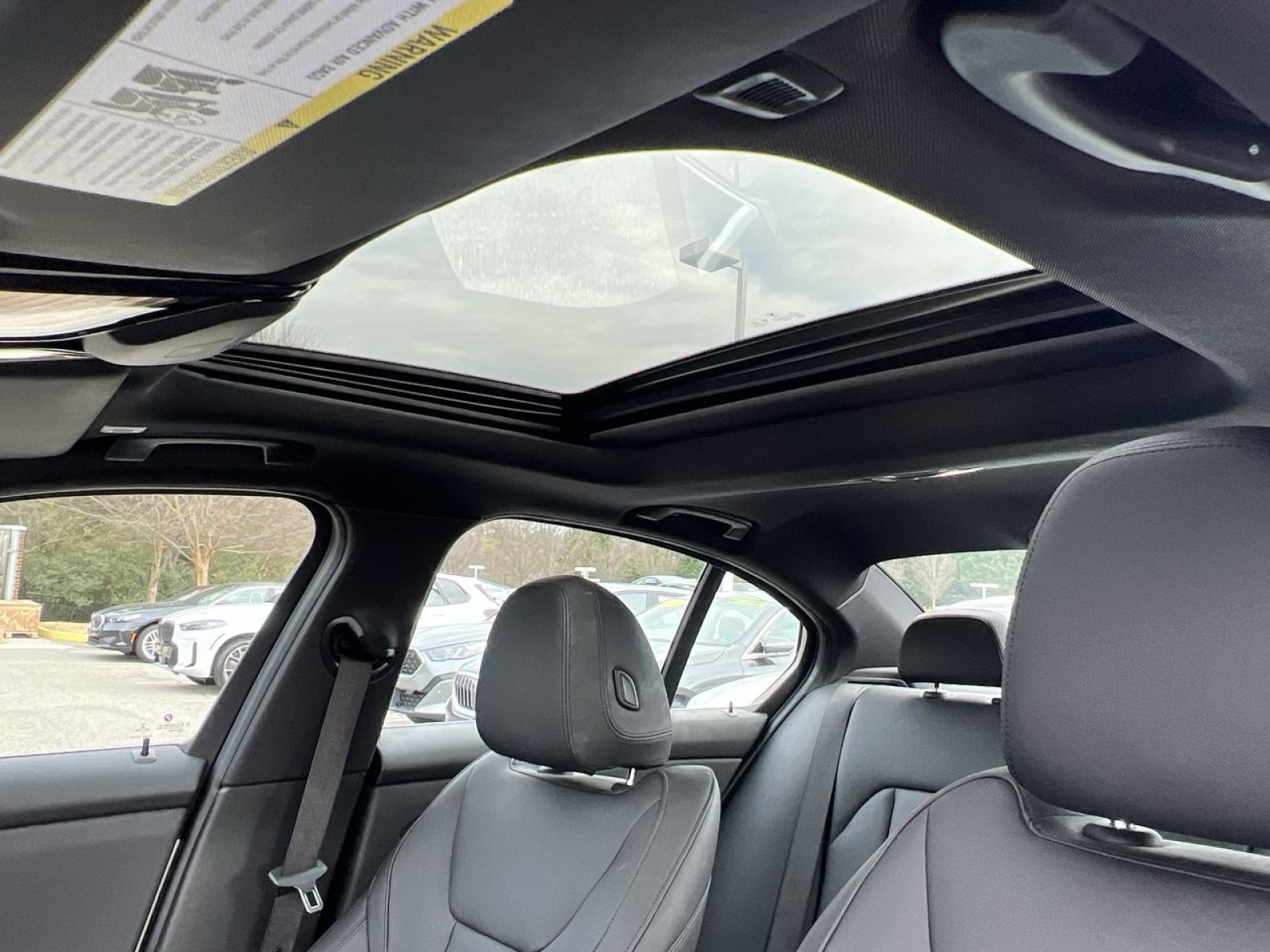 Used 2021 BMW 330e xDrive w/ Convenience Package image 25