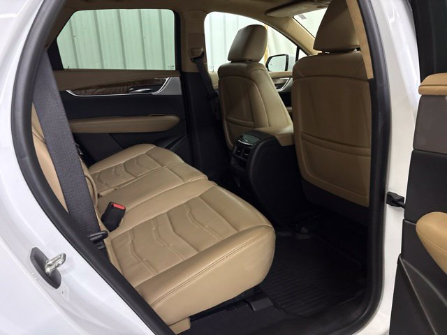 Used 2021 Cadillac XT5 Sportv w/ Platinum Package AWD/4WD image 19