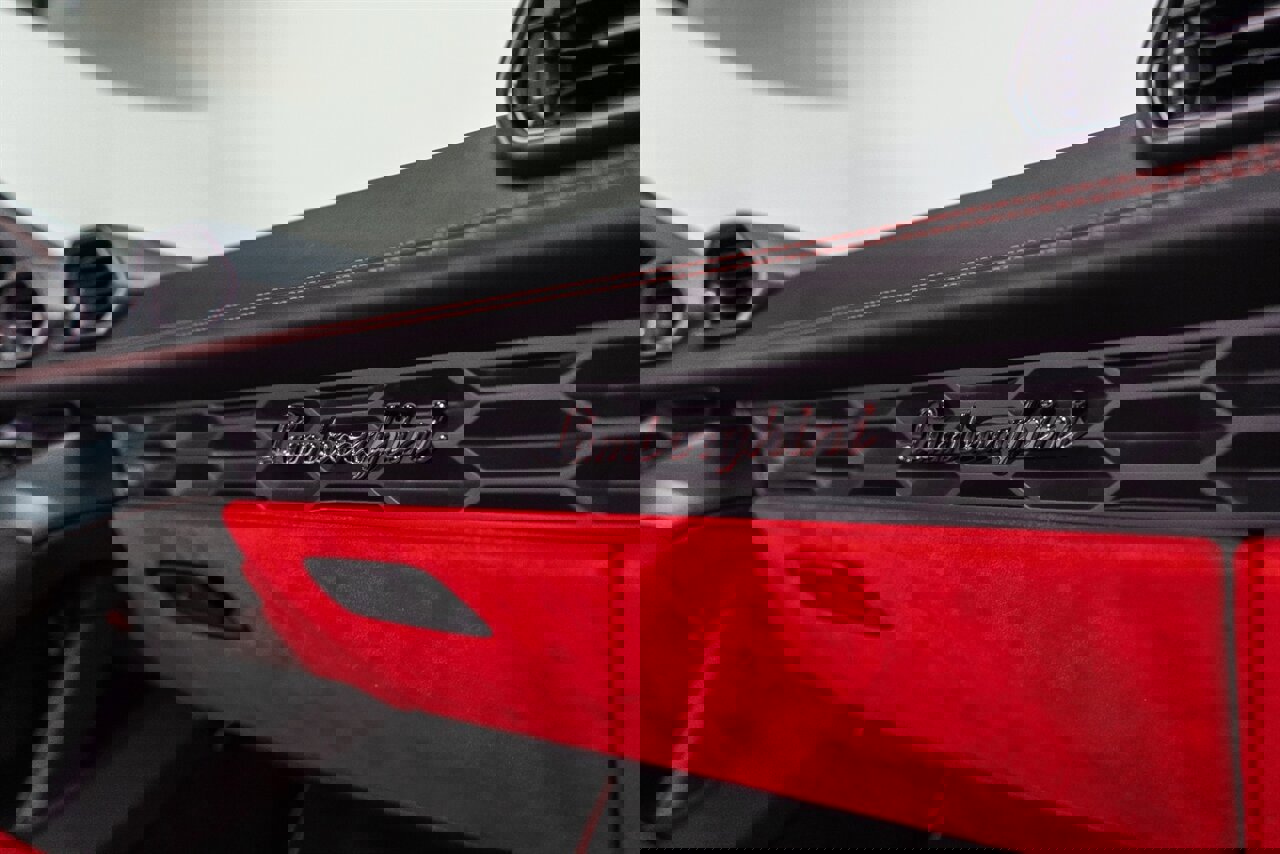 Used 2015 Lamborghini Huracan LP 610-4 image 46