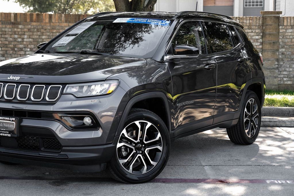 Used 2022 Jeep Compass Limited image 13