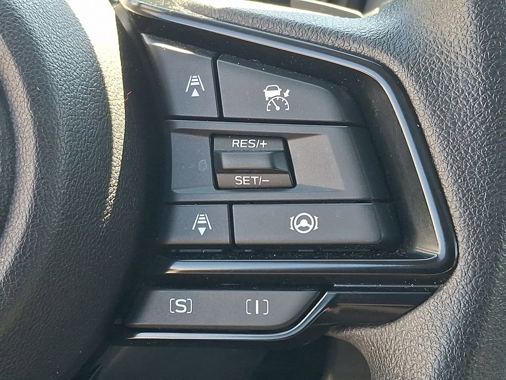 Used 2025 Subaru Crosstrek 2.0i Premium image 22