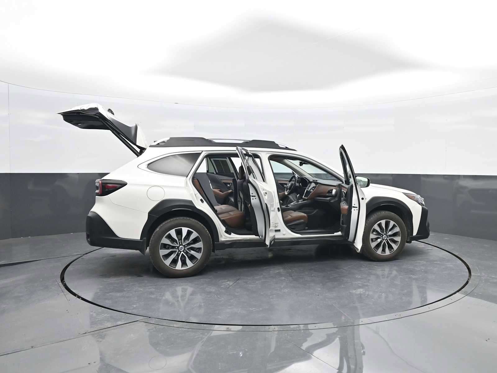 Used 2023 Subaru Outback Touring XT image 43