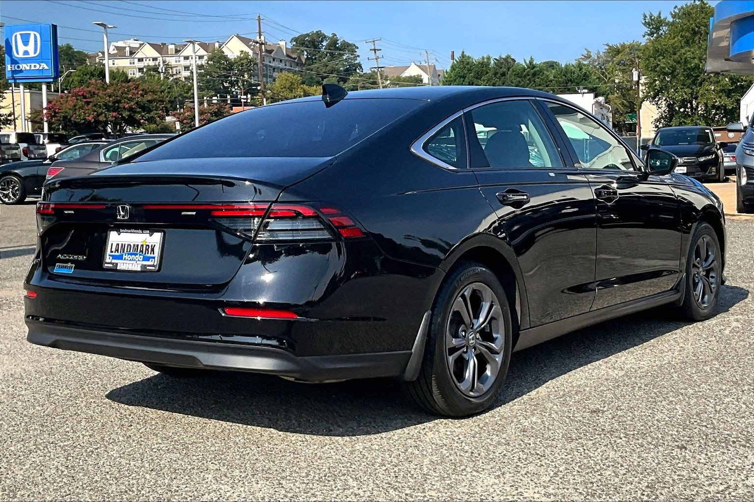 Used 2023 Honda Accord EX image 2