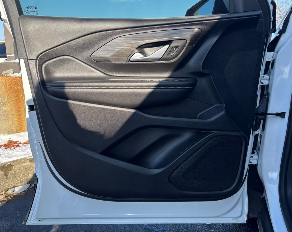 Used 2022 GMC Terrain SLE w/ Driver Convenience Package image 10