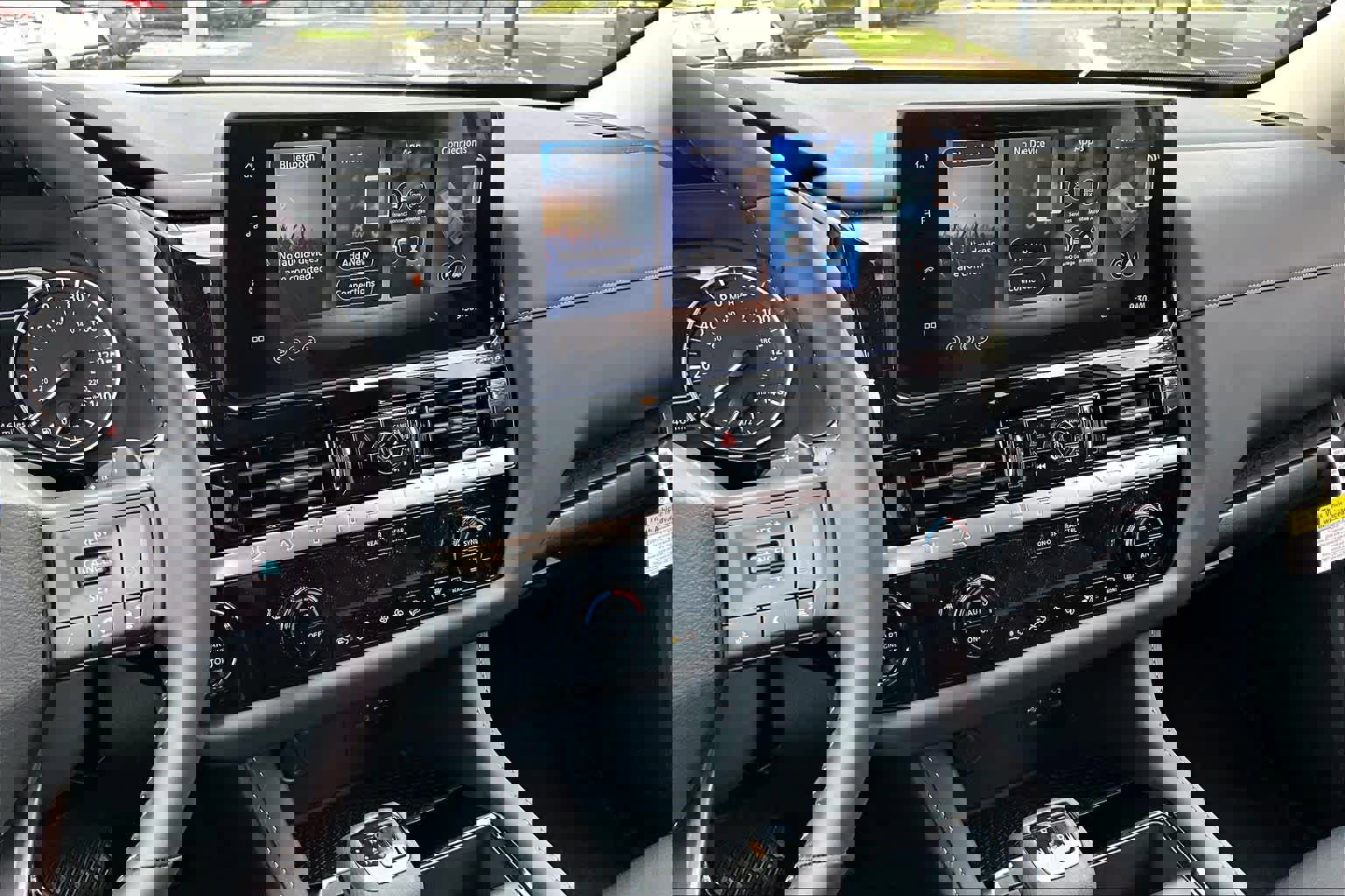 New 2026 Nissan Pathfinder SV image 6