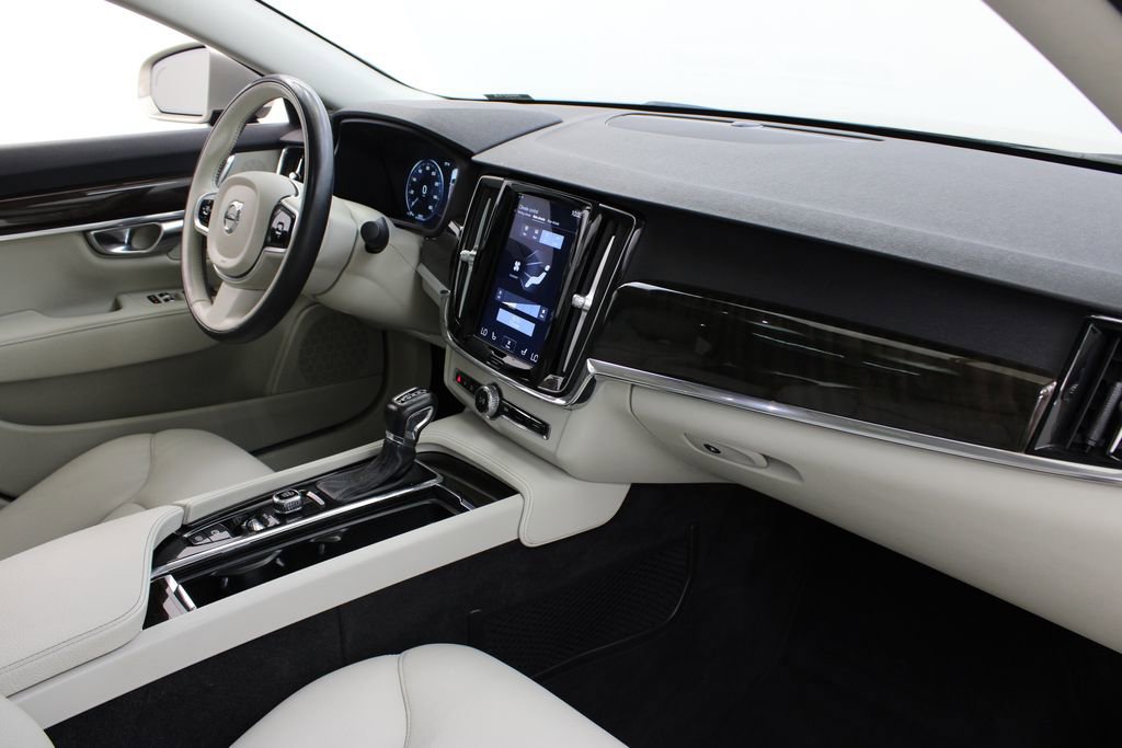 Used 2018 Volvo S90 T5 Momentum w/ Convenience Package image 27