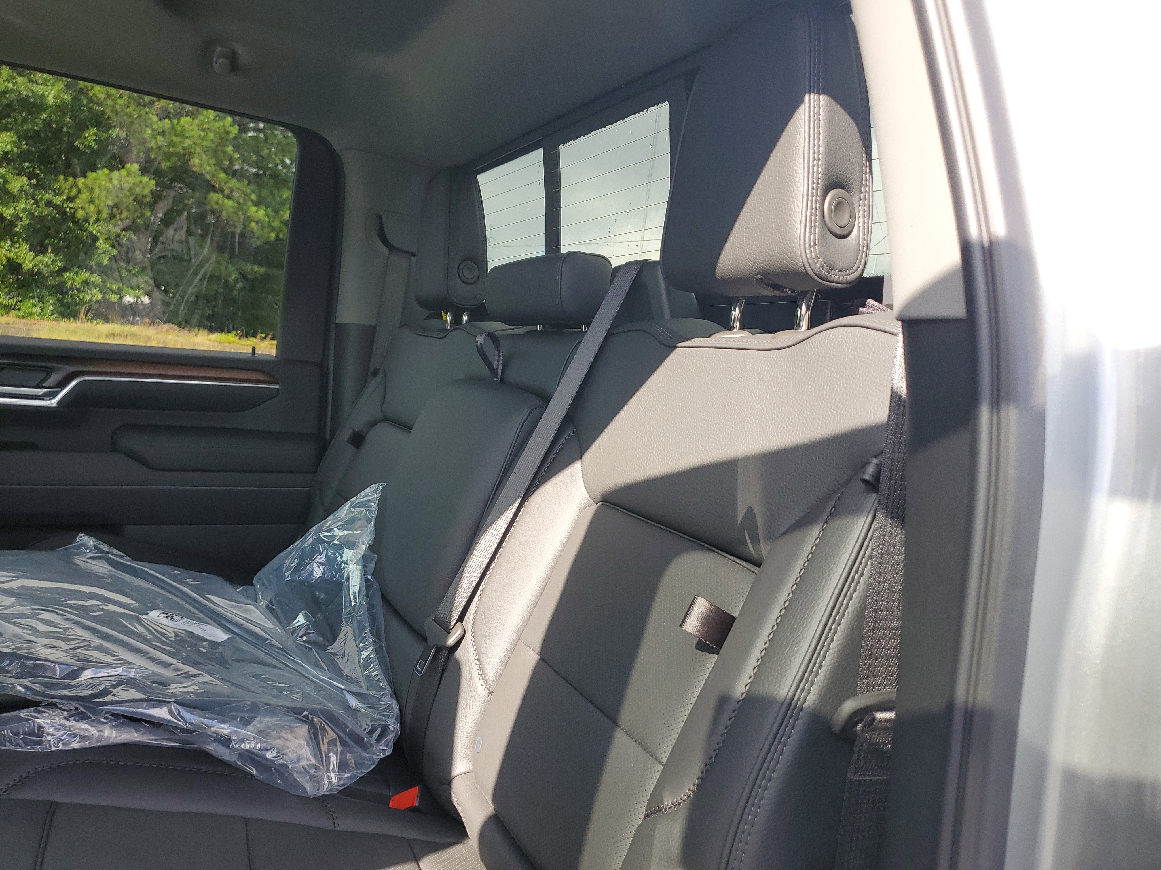 New 2025 GMC Sierra 2500 Denali image 11