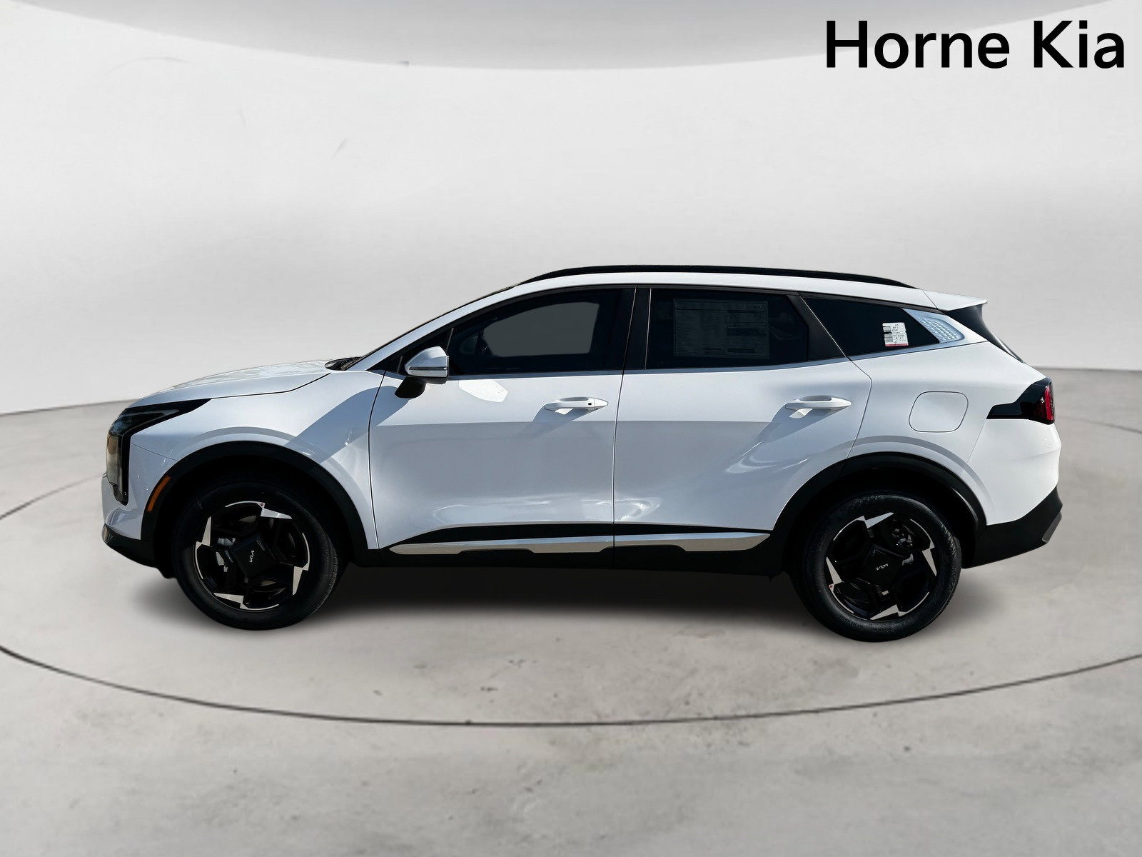 New 2026 Kia Sportage EX w/ EX Panorama Roof Package image 6