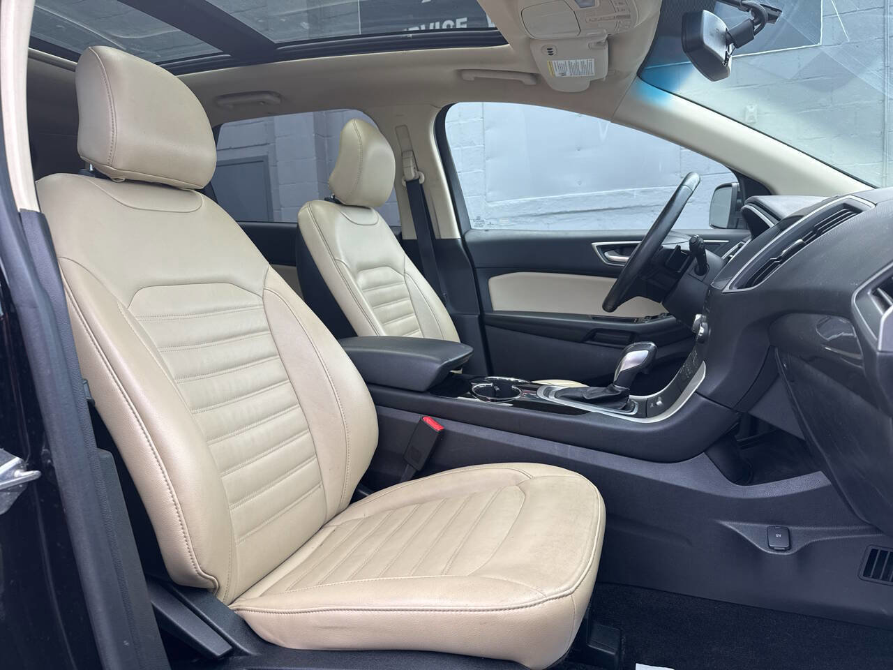 Used 2017 Ford Edge SEL w/ Equipment Group 201A AWD/4WD image 21