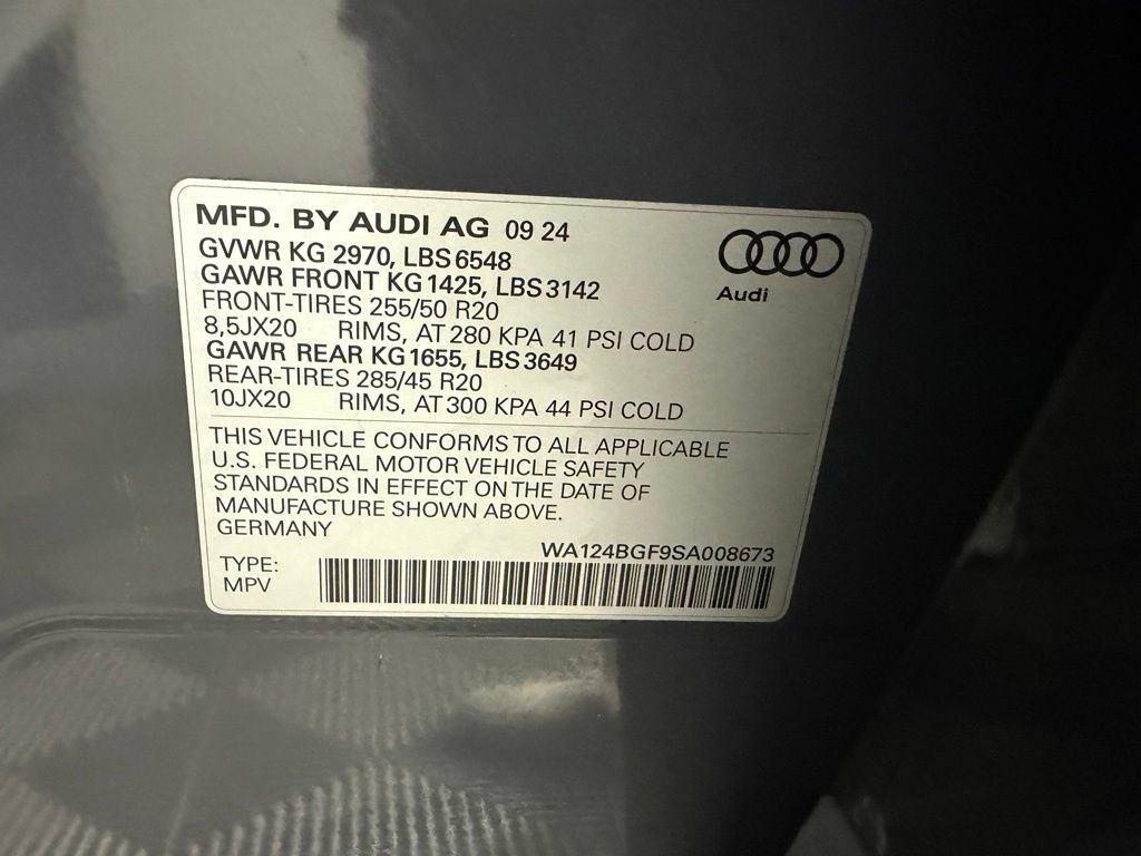 Used 2025 Audi Q6 e-tron Premium Plus w/ Premium Plus AWD/4WD image 37