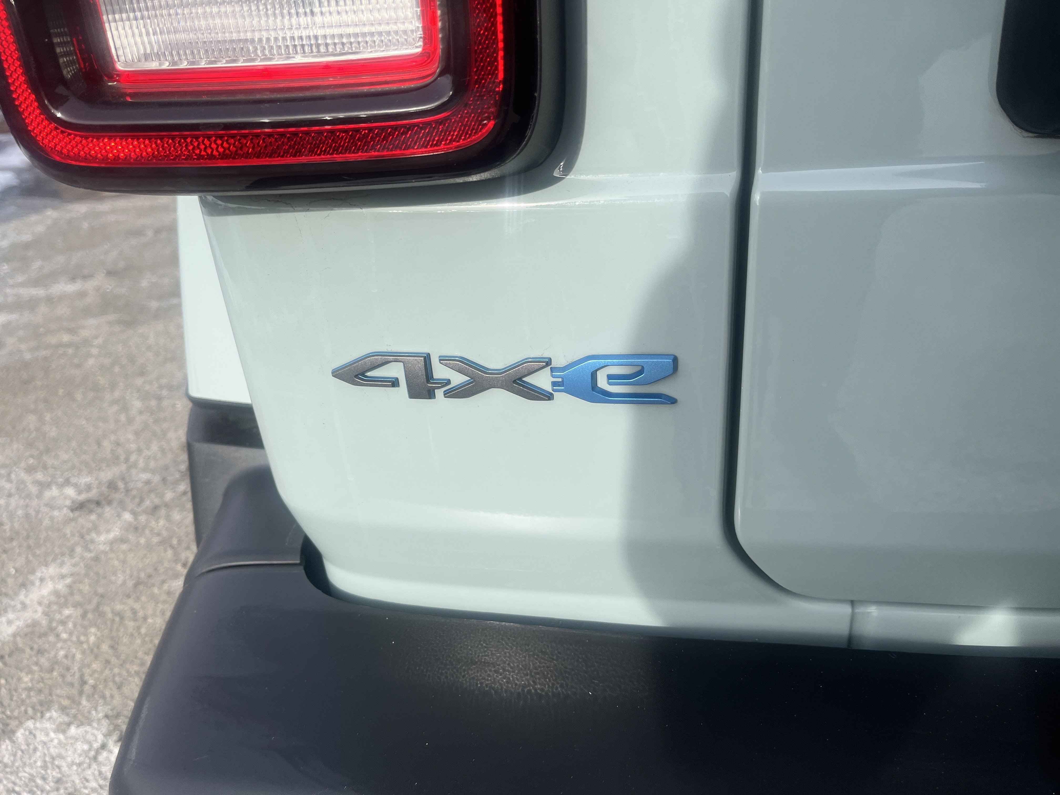 Used 2024 Jeep Wrangler Sport S w/ Convenience Group image 29