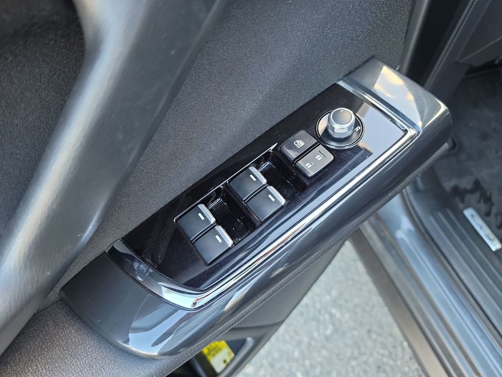 Used 2018 MAZDA CX-9 Sport image 25