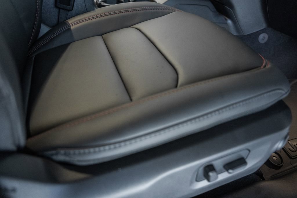 New 2025 Jeep Wrangler Rubicon w/ Steel Bumper Group image 33