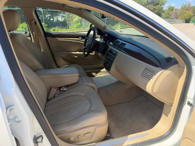 Used 2011 Buick Lucerne CXL FWD image 17