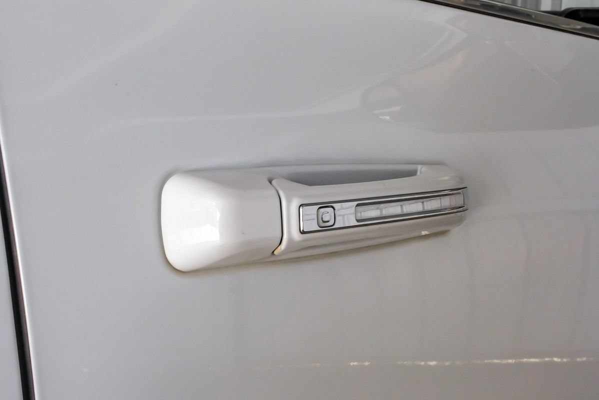 Used 2022 RAM 2500 Limited AWD/4WD image 42