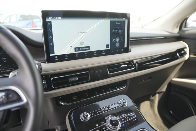 Used 2022 Lincoln Nautilus Reserve image 26