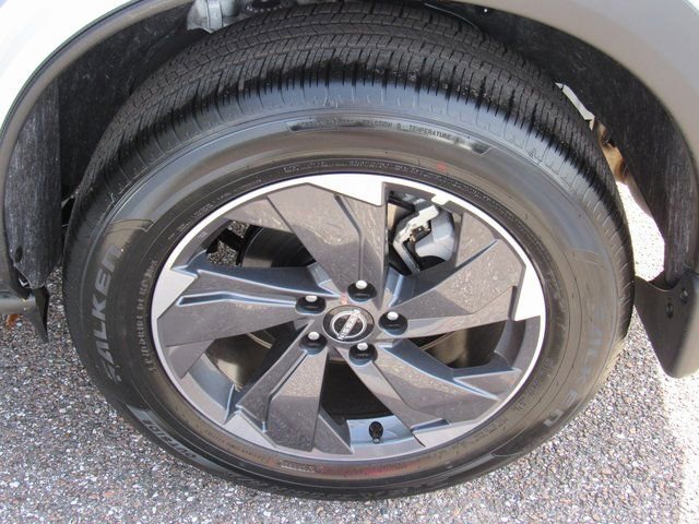 New 2026 Nissan Rogue SV image 7