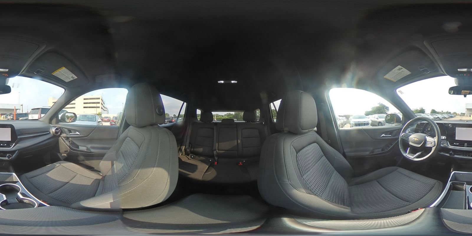 Used 2025 Chevrolet Equinox LT FWD image 43