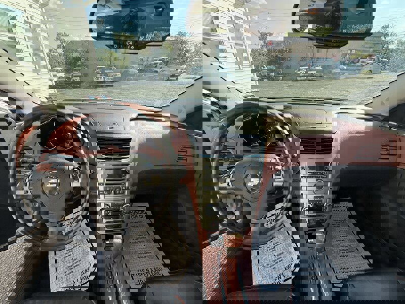 Used 2010 Chevrolet Malibu LTZ w/ HFV6 Engine Package image 13