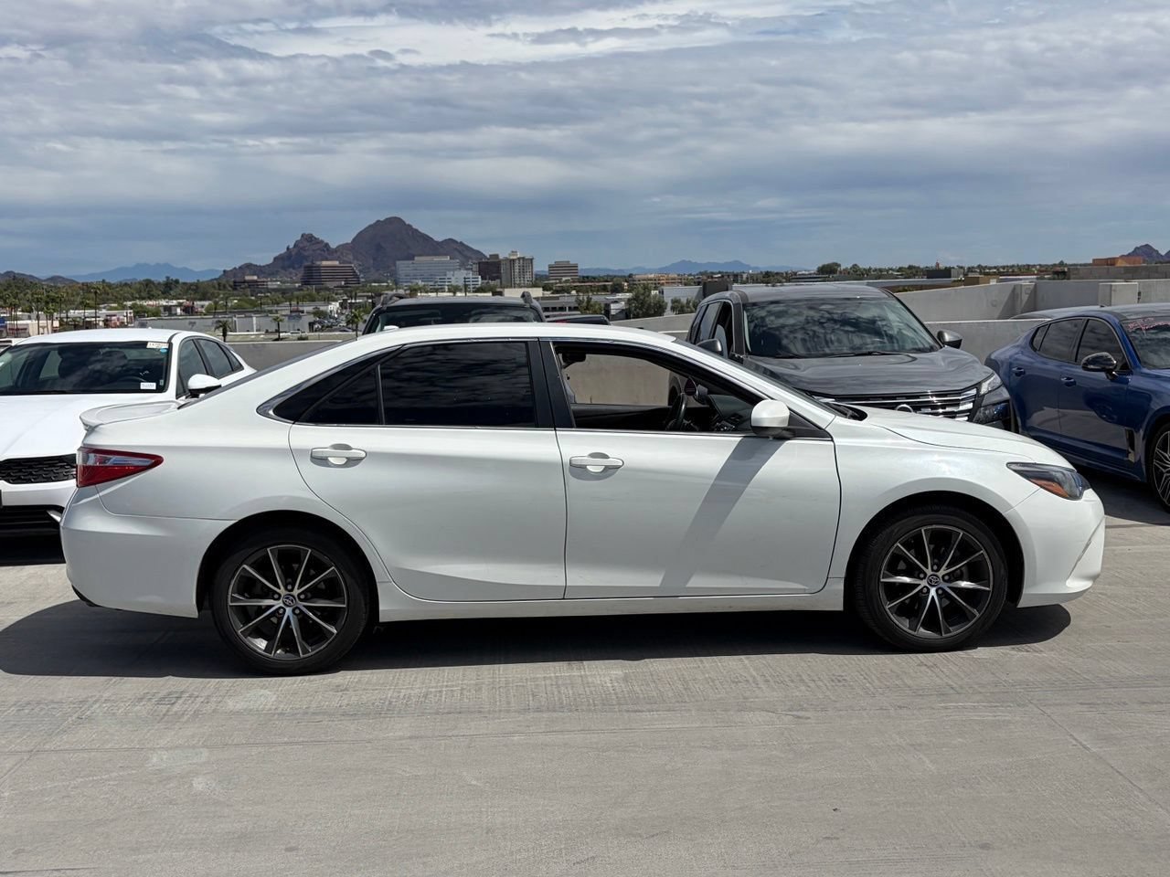 Used 2015 Toyota Camry XSE FWD image 3