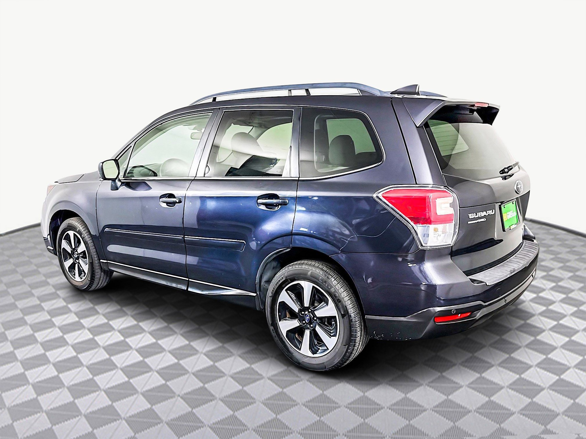Used 2017 Subaru Forester 2.5i Limited image 7