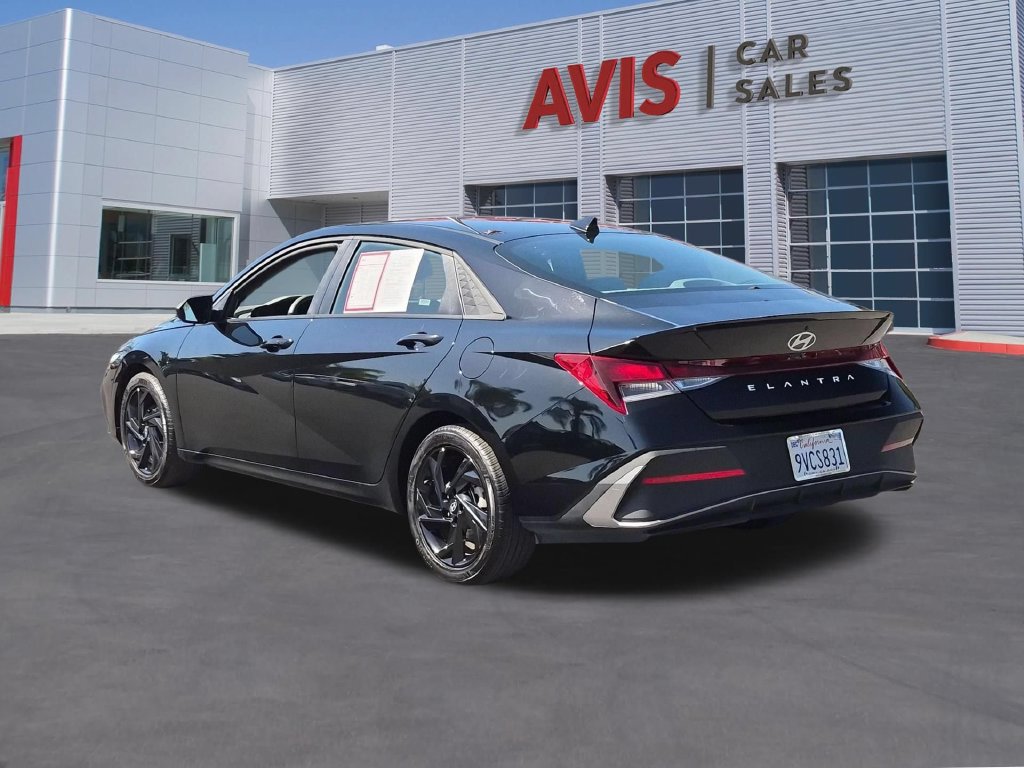 Used 2026 Hyundai Elantra Sport FWD image 9