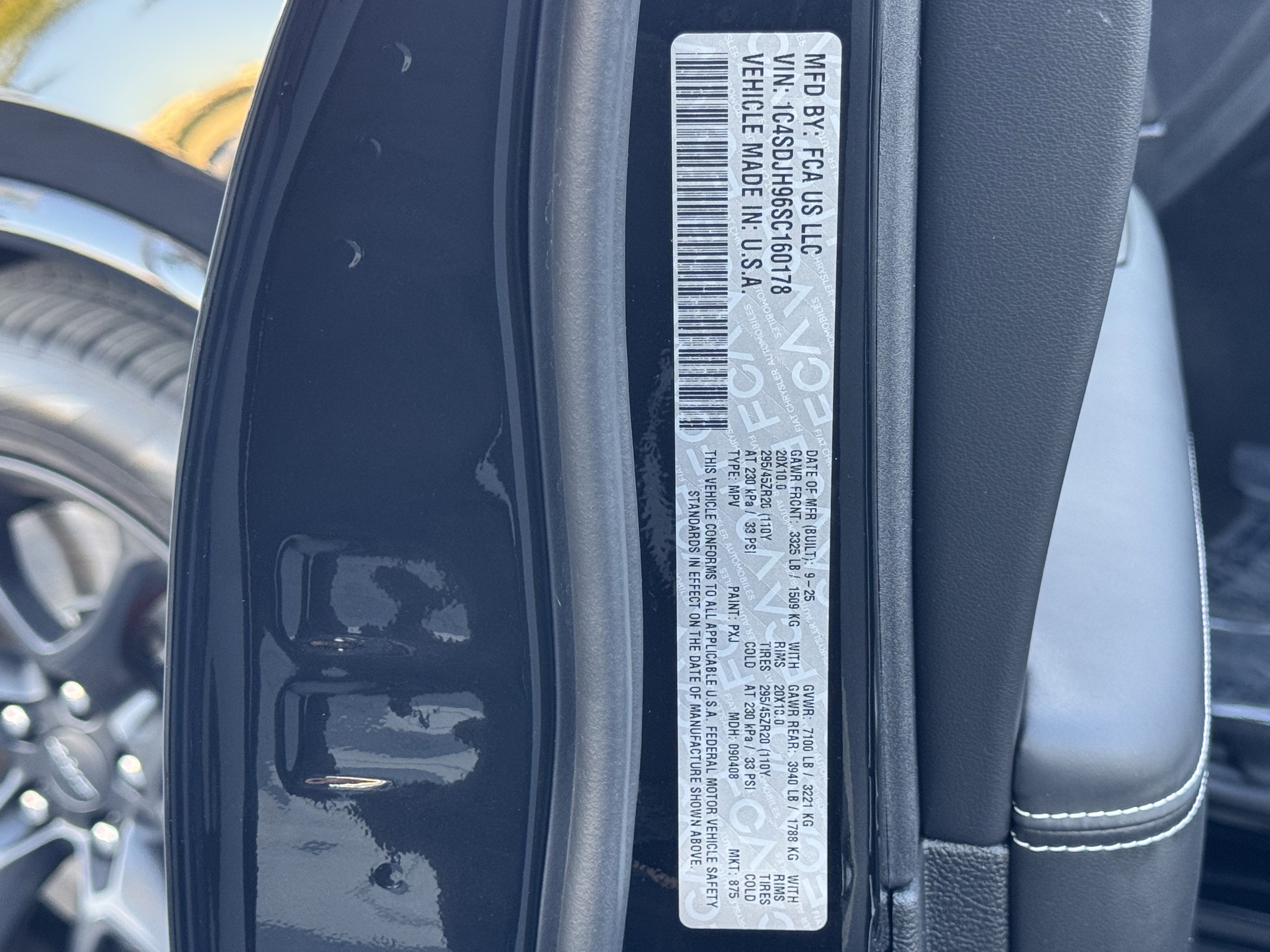 Used 2025 Dodge Durango SRT Hellcat image 44